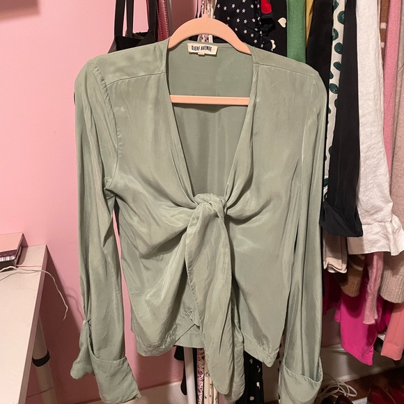 SOLD❌Djerf Avenue Tie Top Long Sleeve Pistachio - Picture 2 of 5